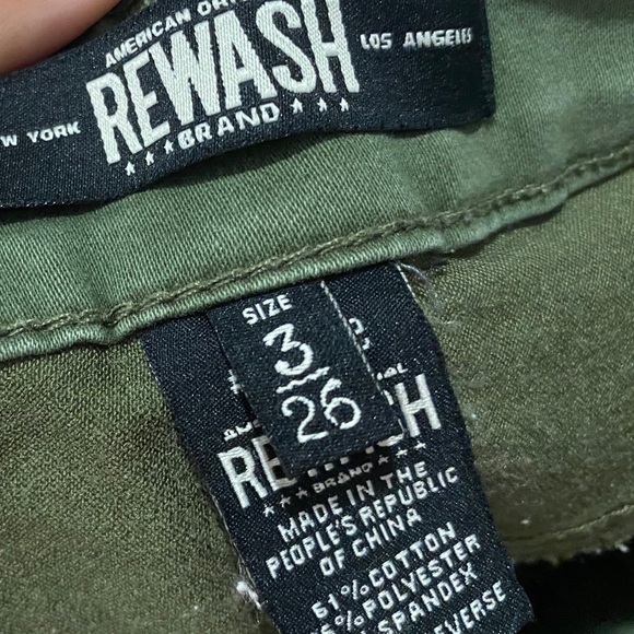 High Waisted Kaki Green Shorts - Picture 3 of 3